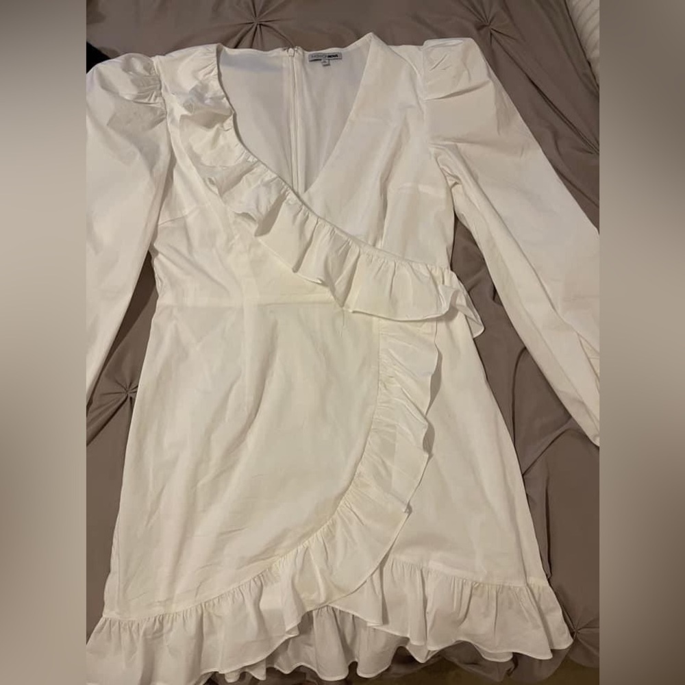 XL white ruffled dress from Fashion Nova.